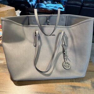 Michael Kors Tote